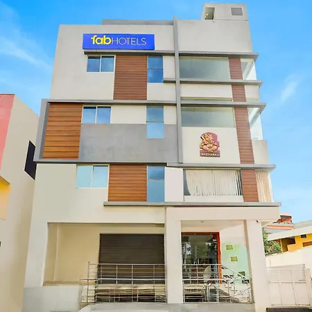 Fabhotel Royal Suites - Nr Yeshwanthpur Railway Station